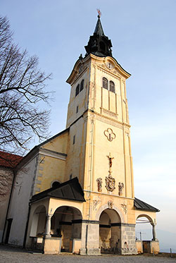 Trska-gora---cerkev